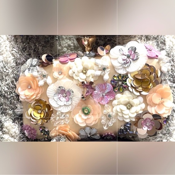 Accessories - Elegant, Embellished Floral Evening Clutch - Pink, Peach, White & Cream